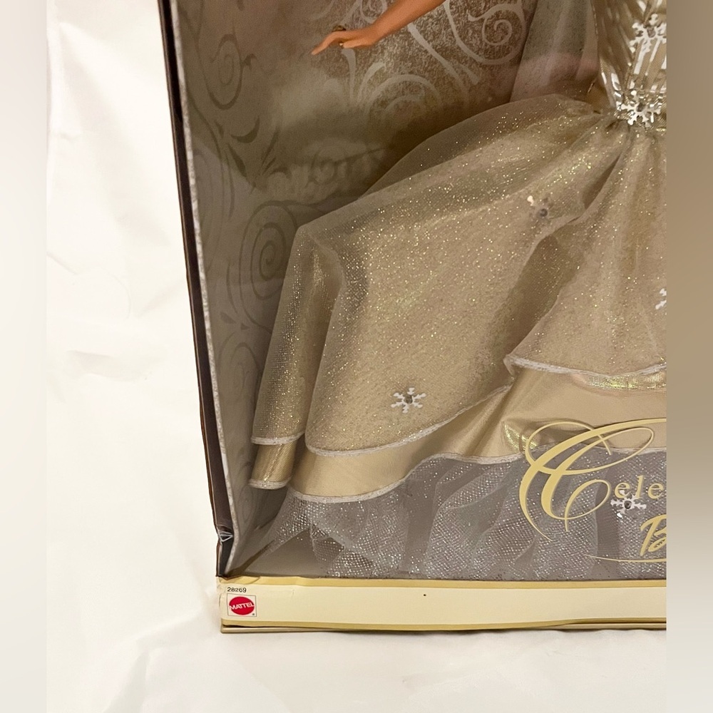 Mattel Barbie #28269 Celebration Barbie Doll Special 2000 Edition - in Box - Picture 3 of 11